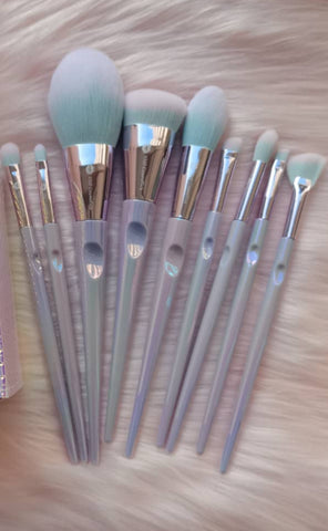9 Piece Holographic Brushes